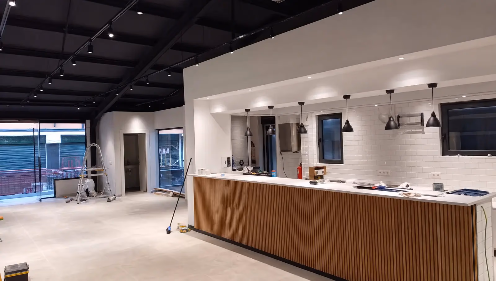 Commercial premises renovation — Ecoinnova renovation in Gran Canaria